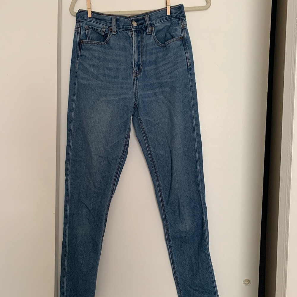 American eagle mom jeans